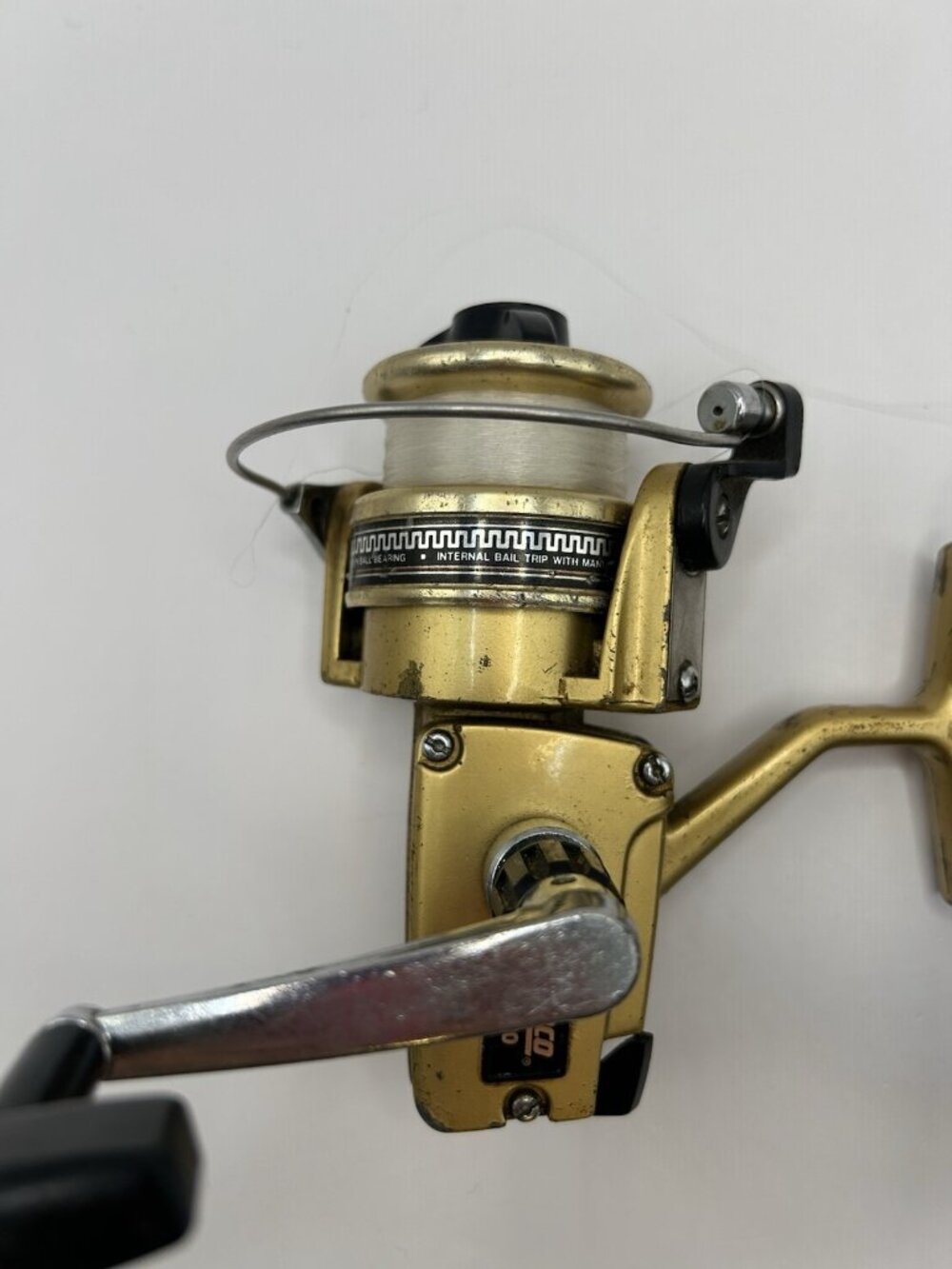 Vintage Spinning Fishing Reels Lot Zebco 6020 & Shimano FX200 Untested Fish Gift - Picture 3 of 13